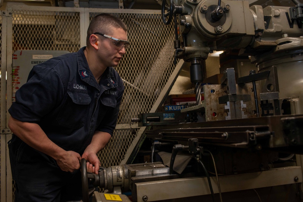 USS Ronald Reagan (CVN 76) Weld Shop