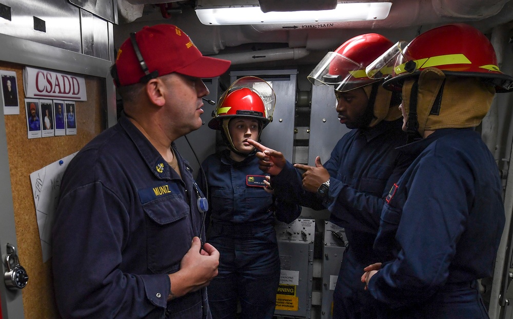 USS Chafee (DDG 90) Conducts Damage Control Drill In South China Sea