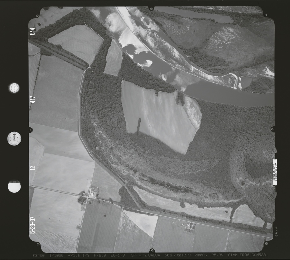 083116.206 - Arkansas River.417.5