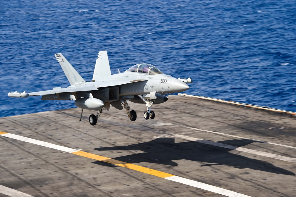 USS Carl Vinson (CVN 70) Conducts Flight Operations in Philippine Sea