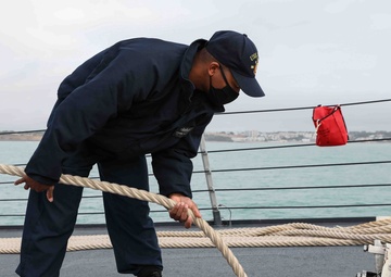 USS Ross departs Rota for 12th Patrol