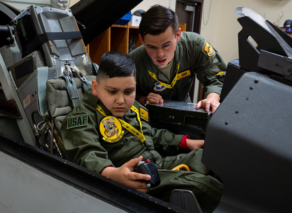 61st Fighter Squadron hosts Pilot for a Day