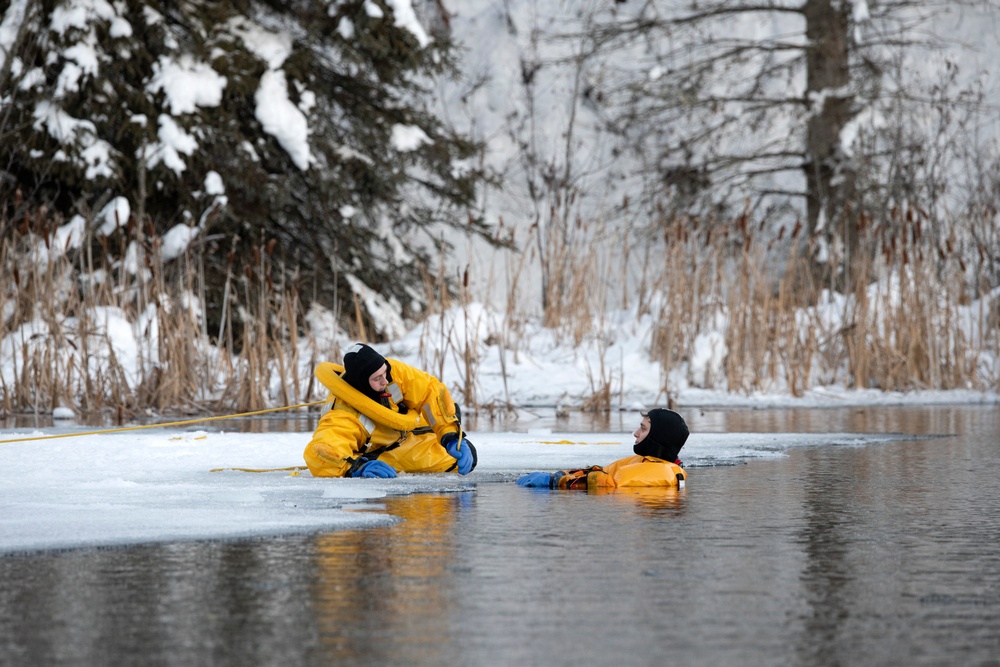 JBER fire protection specialists conduct ice rescue training