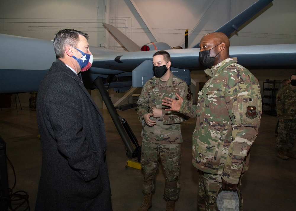 New District 13 congressman visits Sheppard