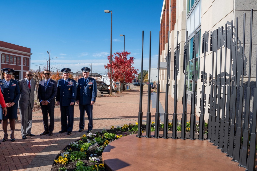 AETC Commander Unveils Rosa Parks Sculpture