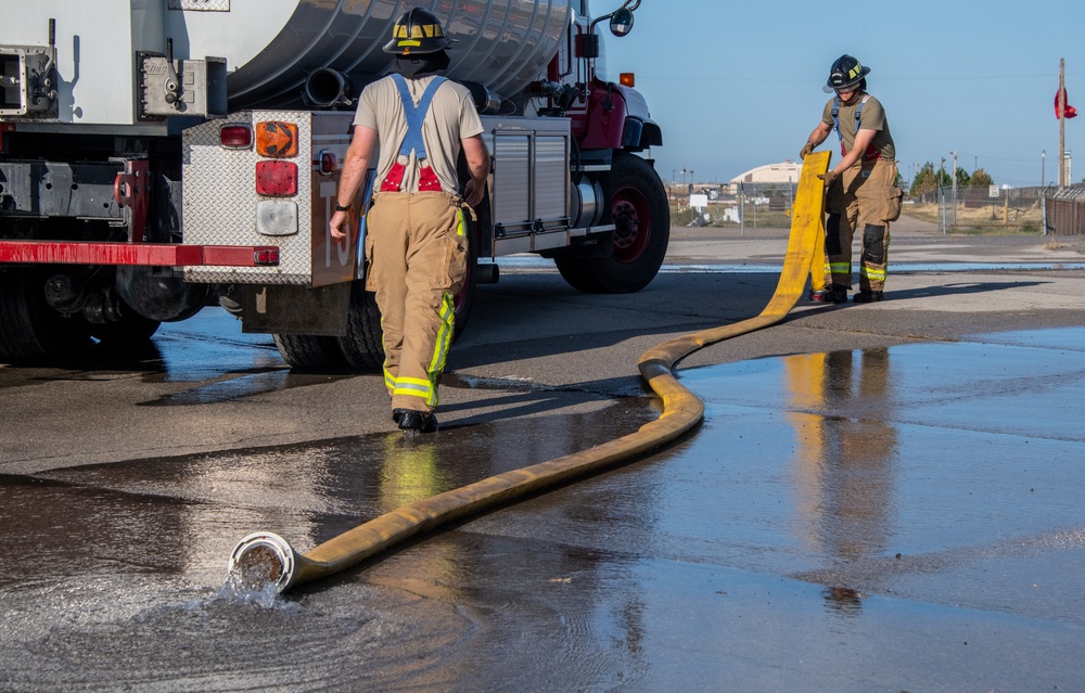 419th firefighters test rescue skills in blazing jet