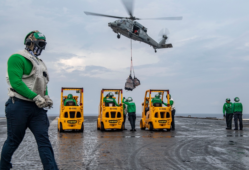 Vertical-Replenishment-At-Sea