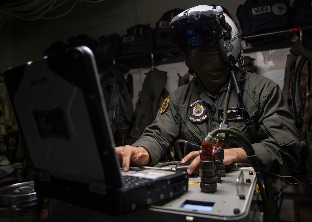 Marine Runs Flyer's Helmet System Test