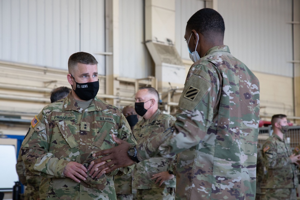 U.S. Army Aviation Center of Excellence commander visits 3rd CAB Soldiers.