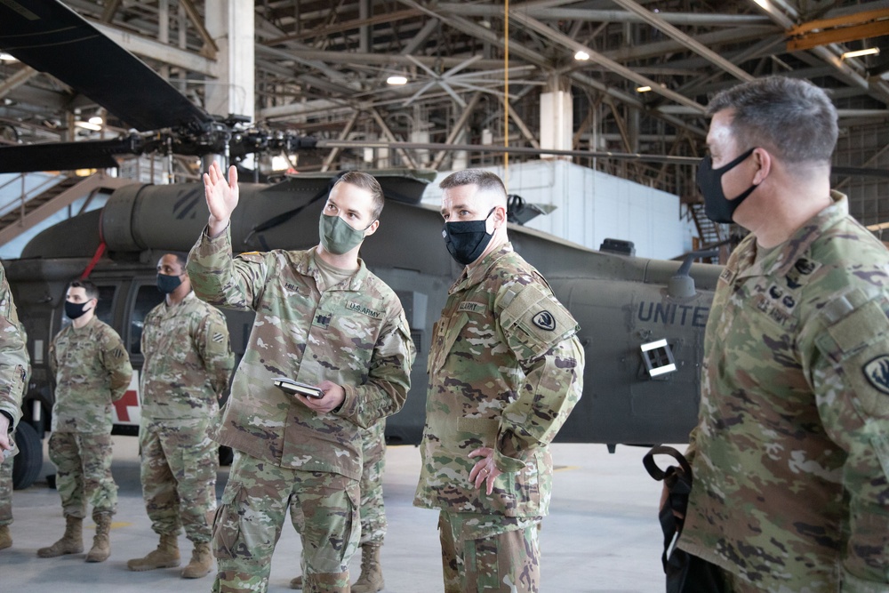 U.S. Army Aviation Center of Excellence commander visits 3rd CAB Soldiers.