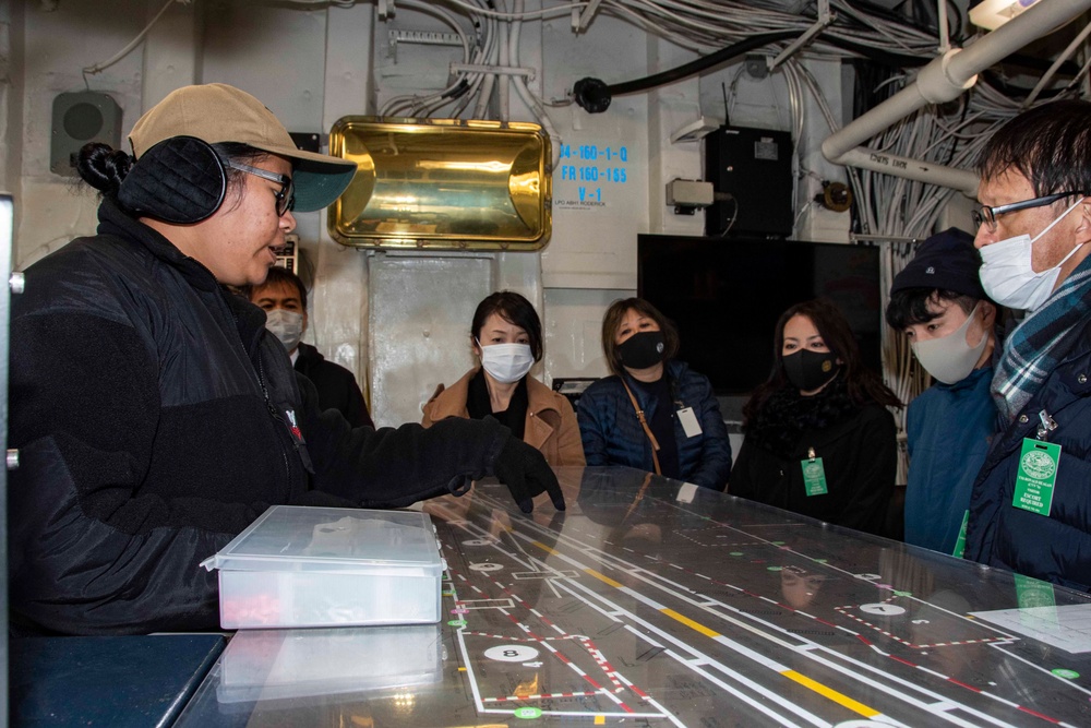 USS Ronald Reagan (CVN 76) CFAY Personnel Tour