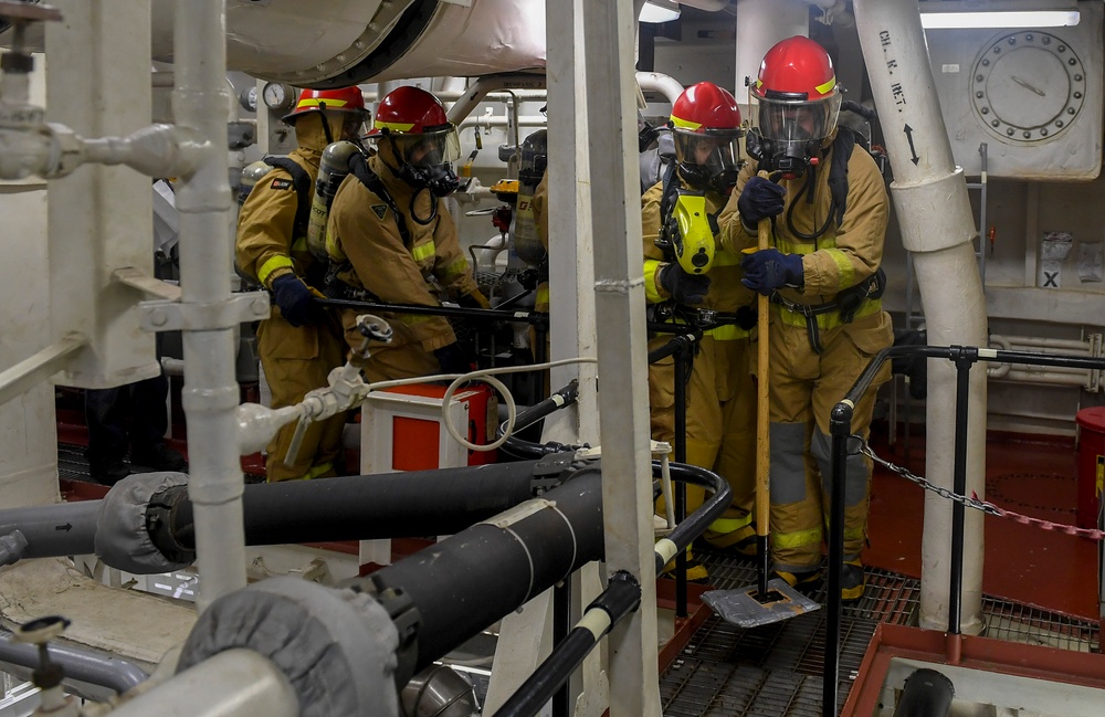 USS Chafee (DDG 90) Conducts Damage Control Drill In South China Sea