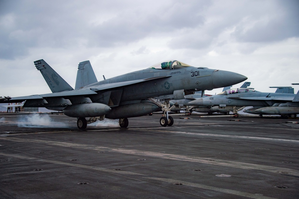 USS Carl Vinson (CVN 70) Conducts Flight Operations