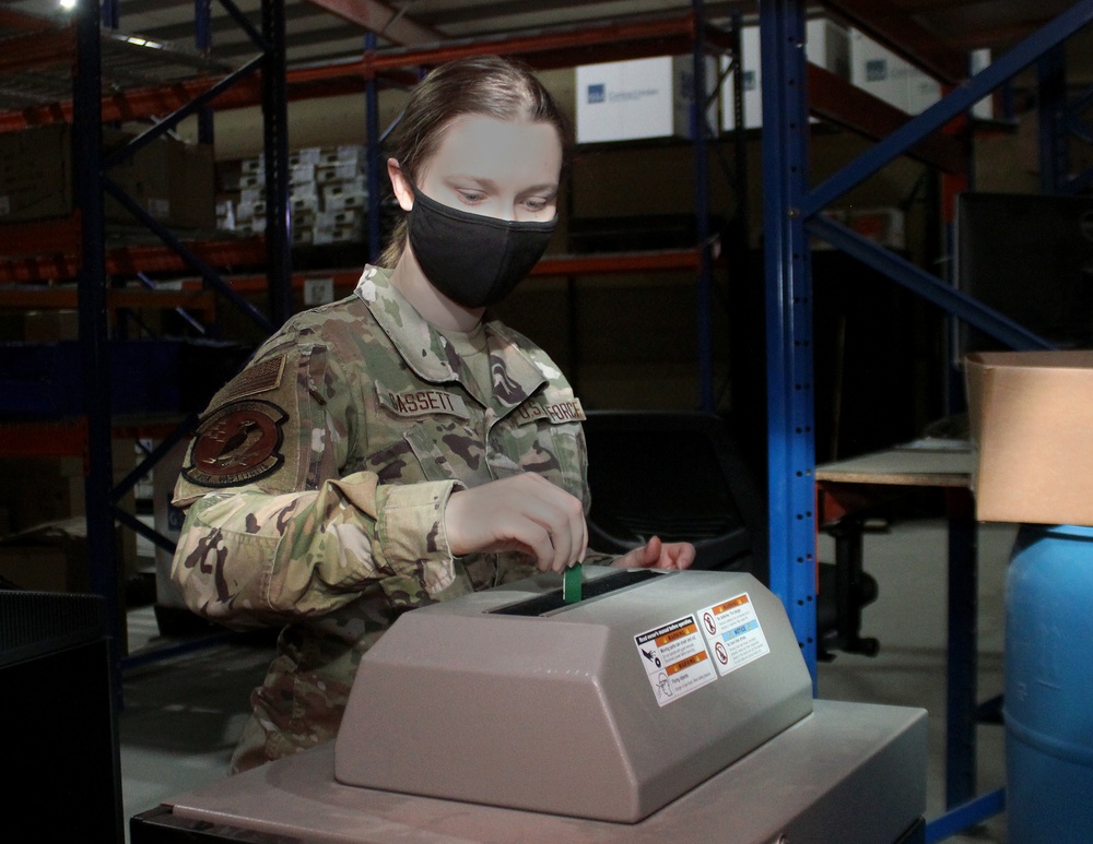 BECO Airmen Track ADAB’s Computer Systems