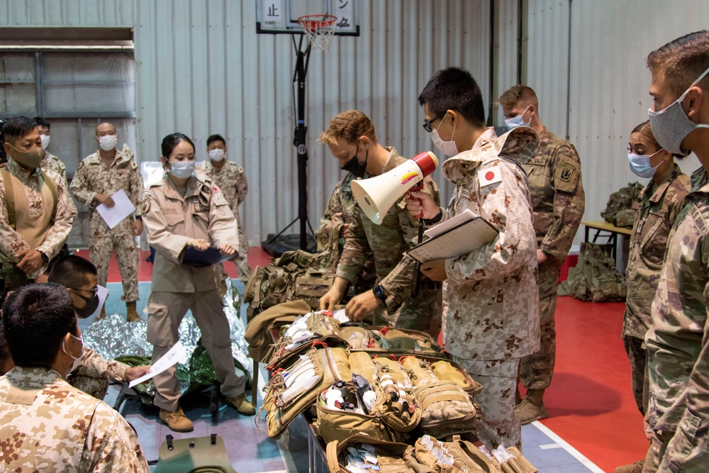 U.S., Japanese share medical capabilities