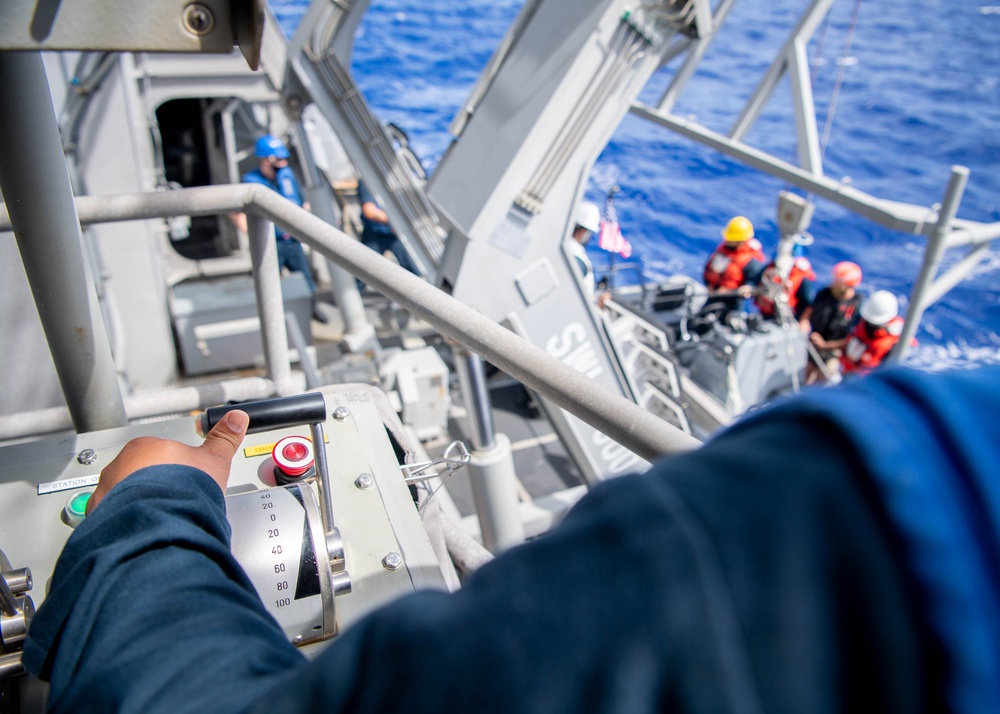 USS Charleston Sailors Participate in Small Boat Operations