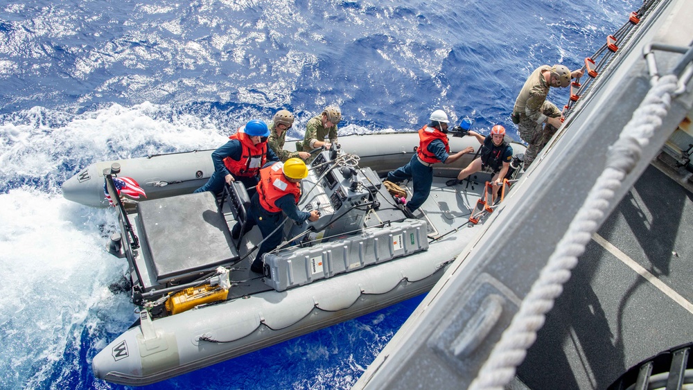 USS Charleston Sailors Participate in Small Boat Operations