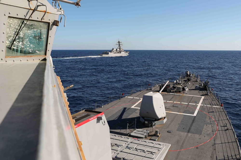 USS Ross participates in Photo Exercise