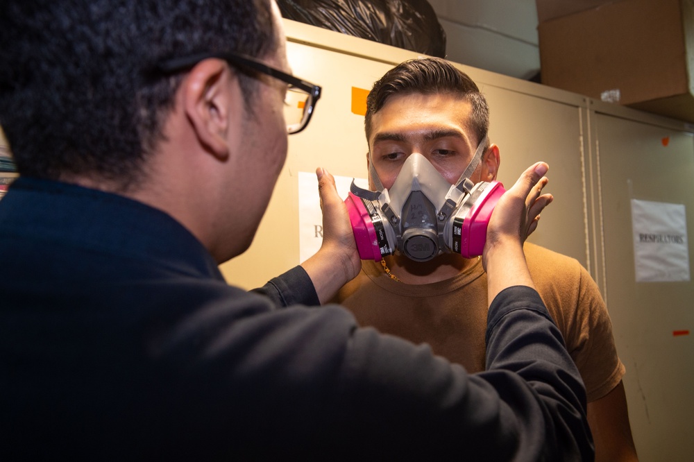USS Carl Vinson (CVN 70) Conducts Respirator Fit Tests