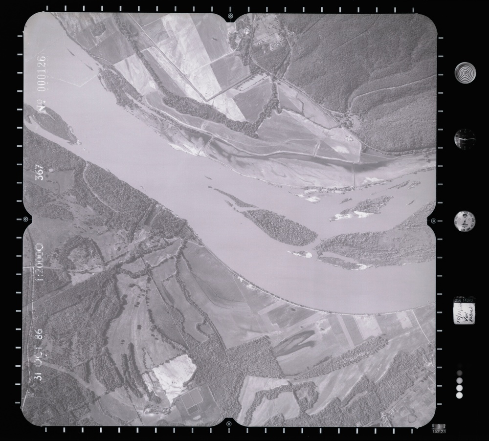 081096.127 - Ark. River 150,000 CFS.367.1