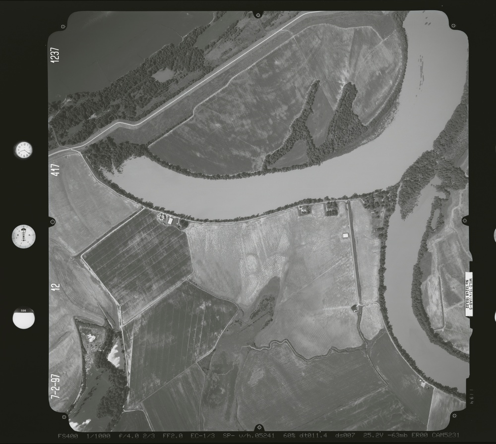 083119.014 - Arkansas River.417.8