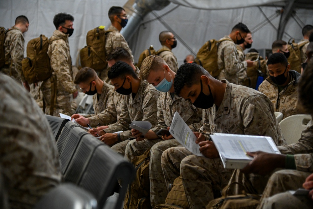 Marines from VMFA115 Arrive at PSAB
