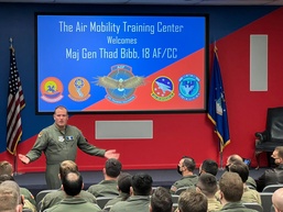 18 AF commander visits 97 AMW FTUs