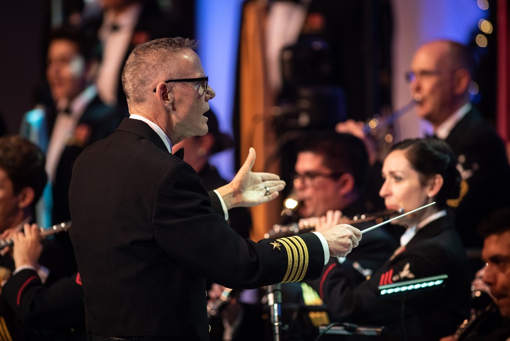 United States Navy Band performs annual Holiday Concert