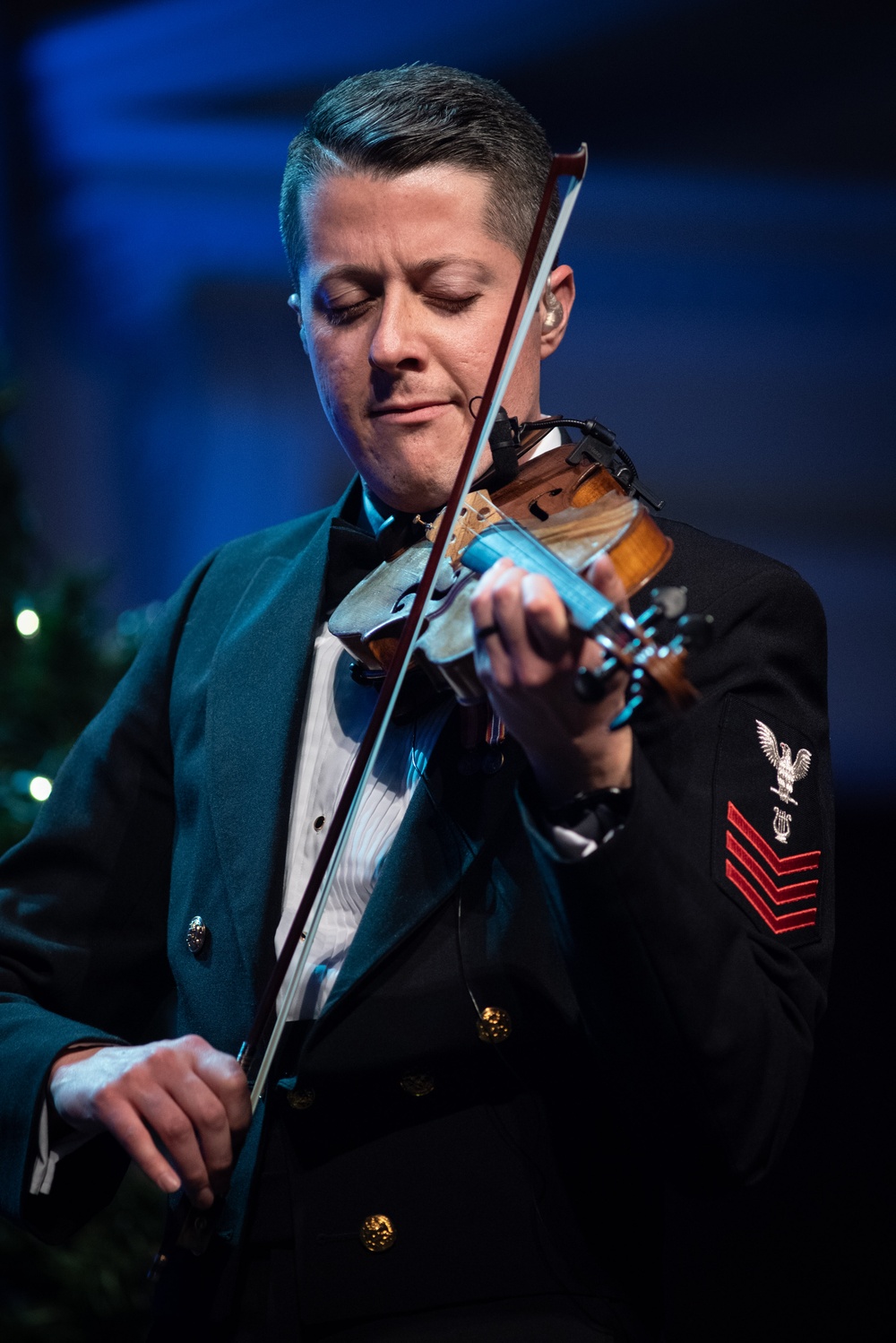 United States Navy Band performs annual Holiday Concert