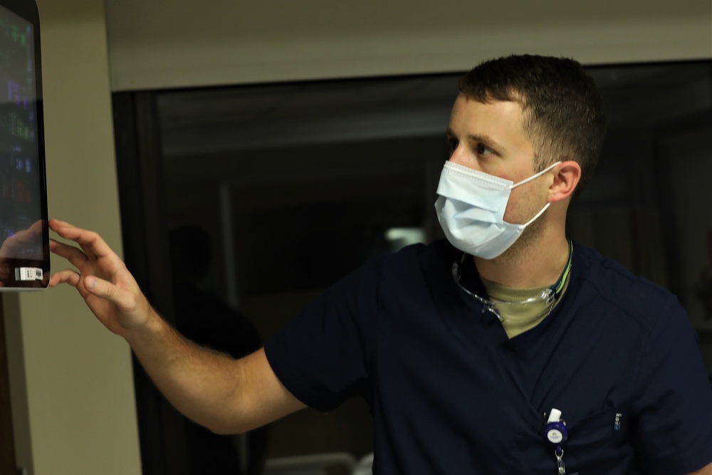 US Air Force medical response team joins Pennsylvania hospital staff’s COVID fight