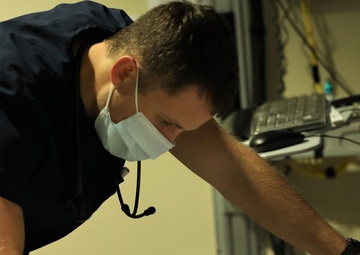 US Air Force medical response team joins Pennsylvania hospital staff’s COVID fight