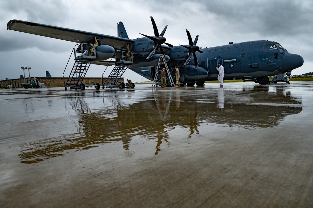 1st SOS conducts &quot;Flight of the Flock&quot; training event