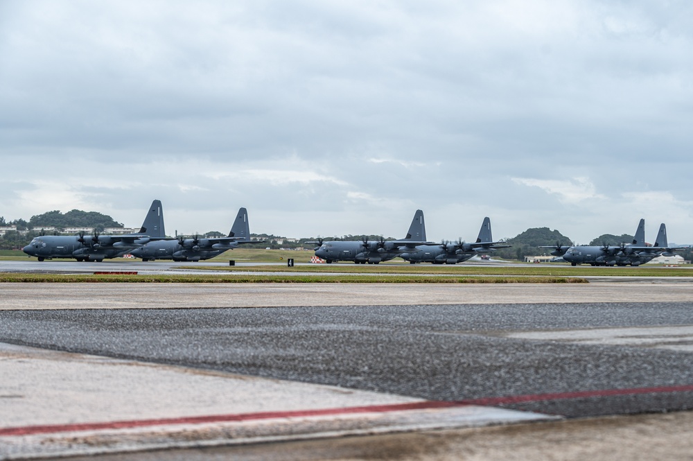 1st SOS conducts &quot;Flight of the Flock&quot; training event