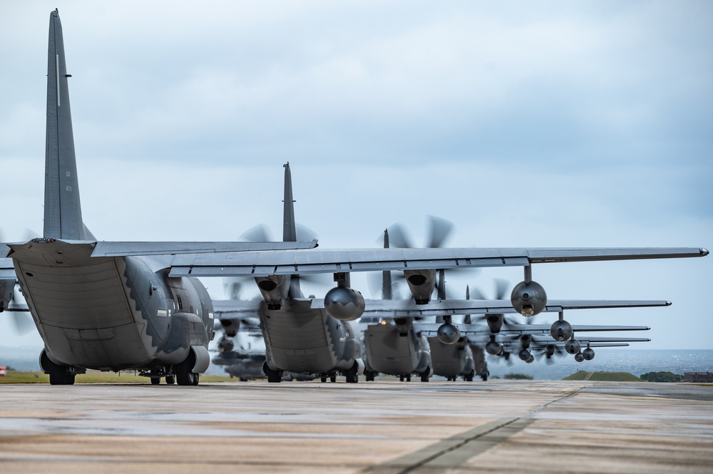 1st SOS conducts &quot;Flight of the Flock&quot; training event