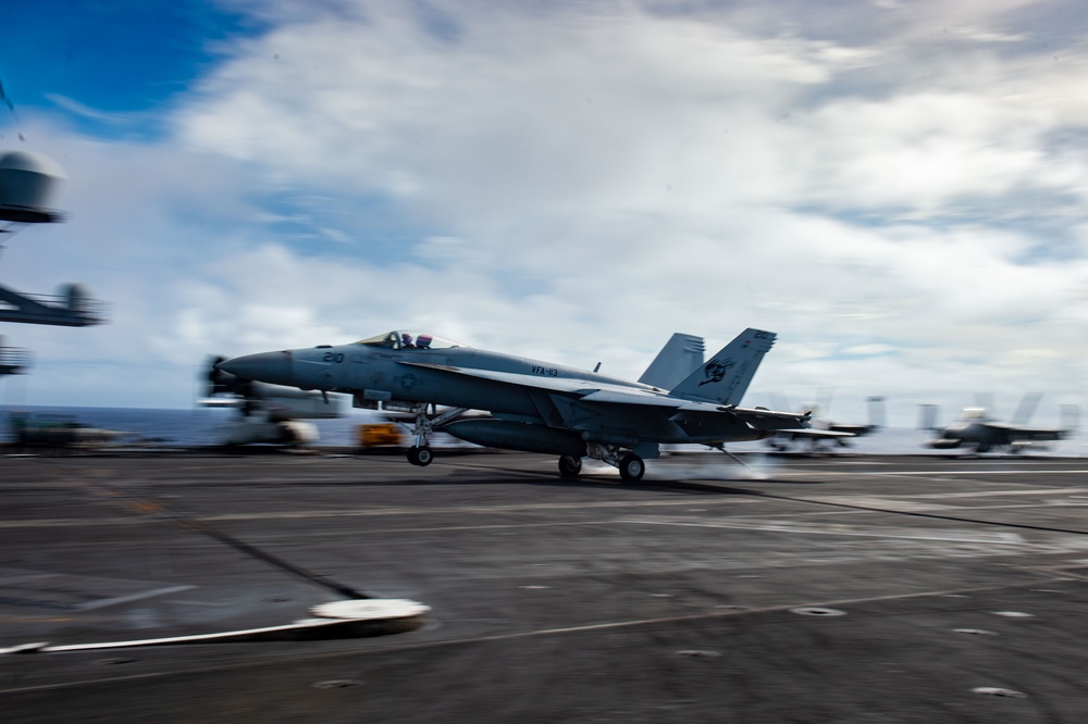 USS Carl Vinson (CVN 70) Conducts Flight Operations