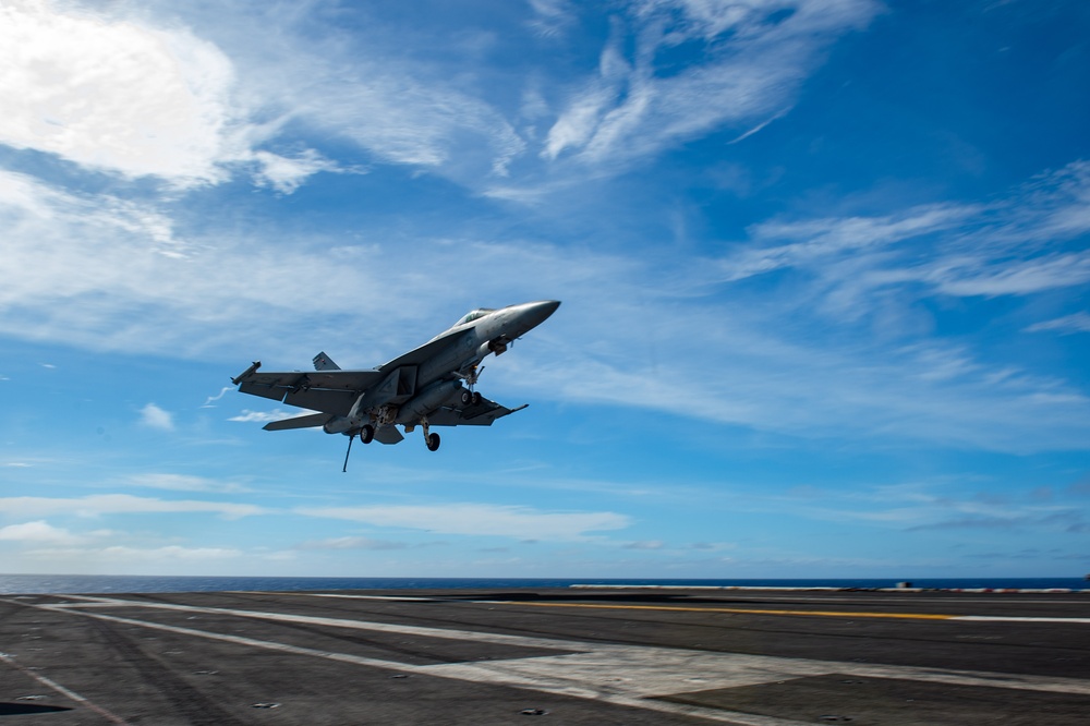 USS Carl Vinson (CVN 70) Conducts Flight Operations