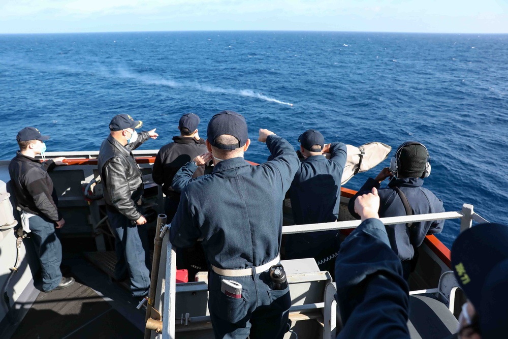 USS Ross conducts man overboard drill