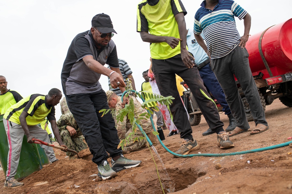U.S., Italy and Djibouti plant &quot;peace trees&quot; at Damerjog with local leaders