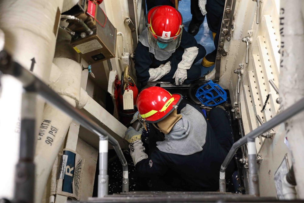 USS Ross conducts damage control drill