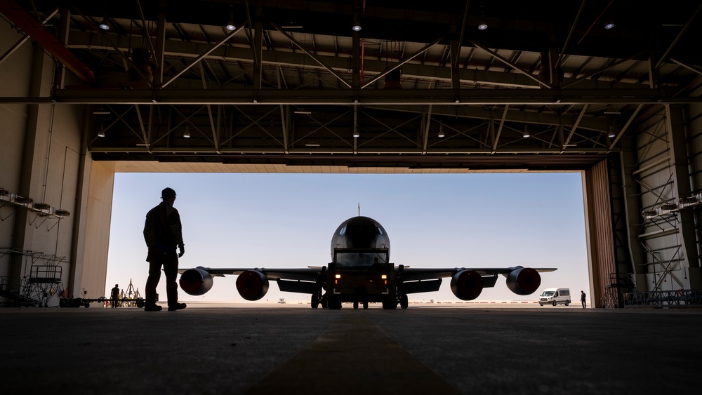 Towing a KC-135