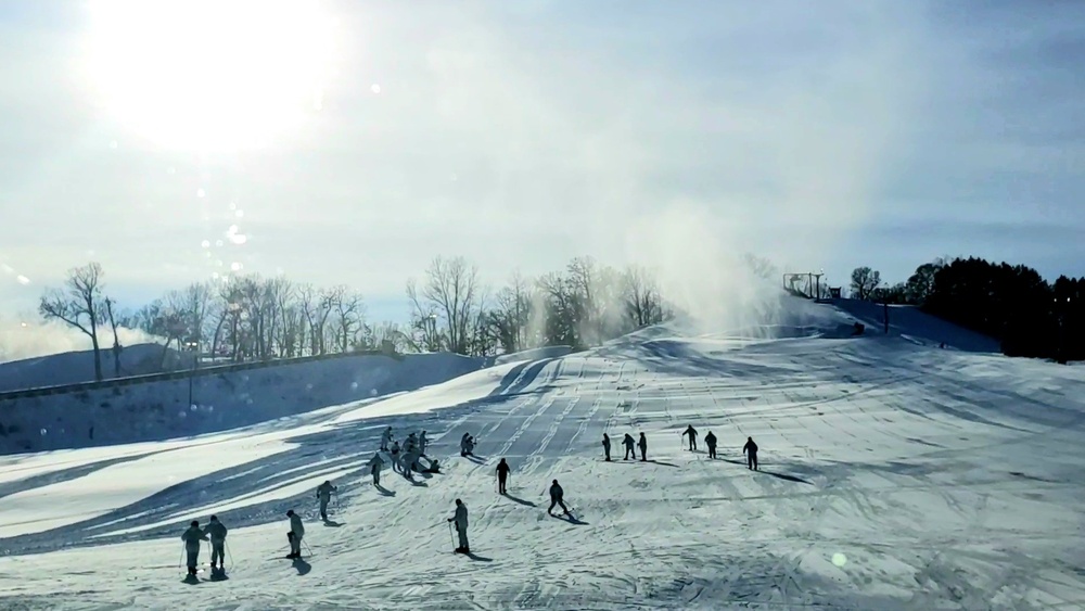 CWOC students complete skiing familiarization during training at Fort McCoy
