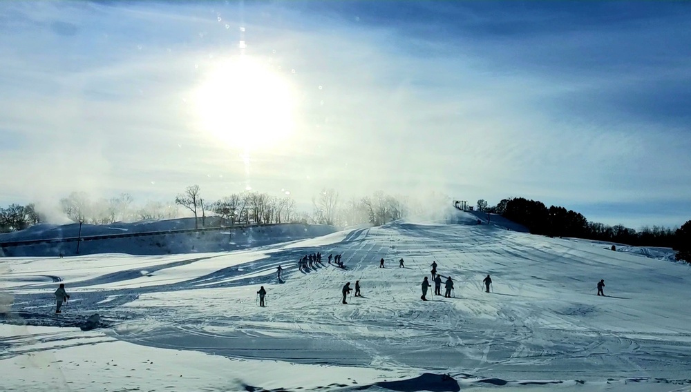 CWOC students complete skiing familiarization during training at Fort McCoy