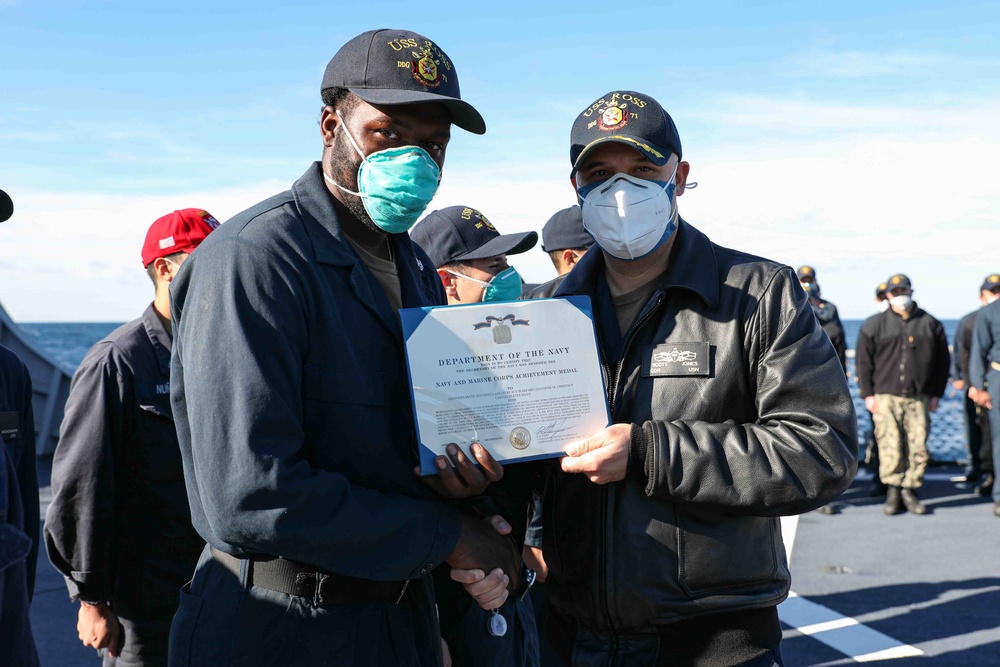 USS Ross Sailors receive awards