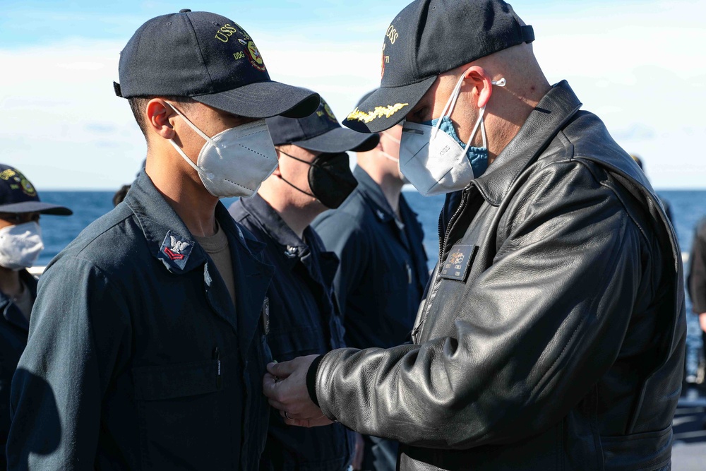 USS Ross Sailors receive awards