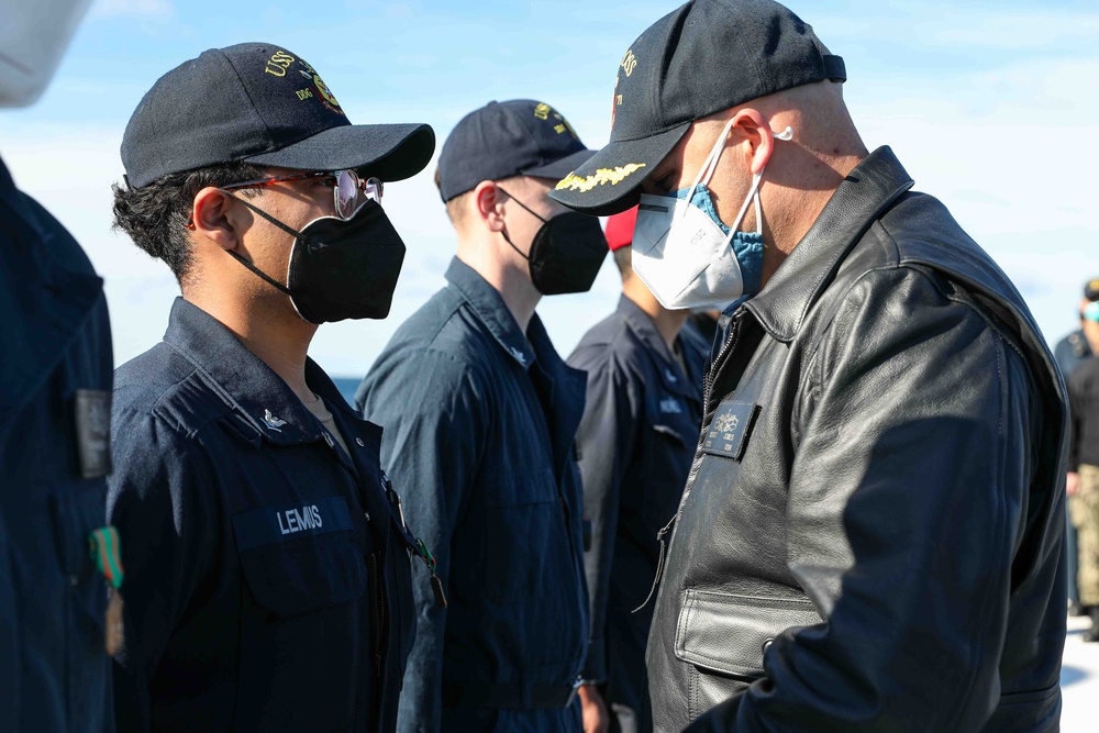 USS Ross Sailors receive awards