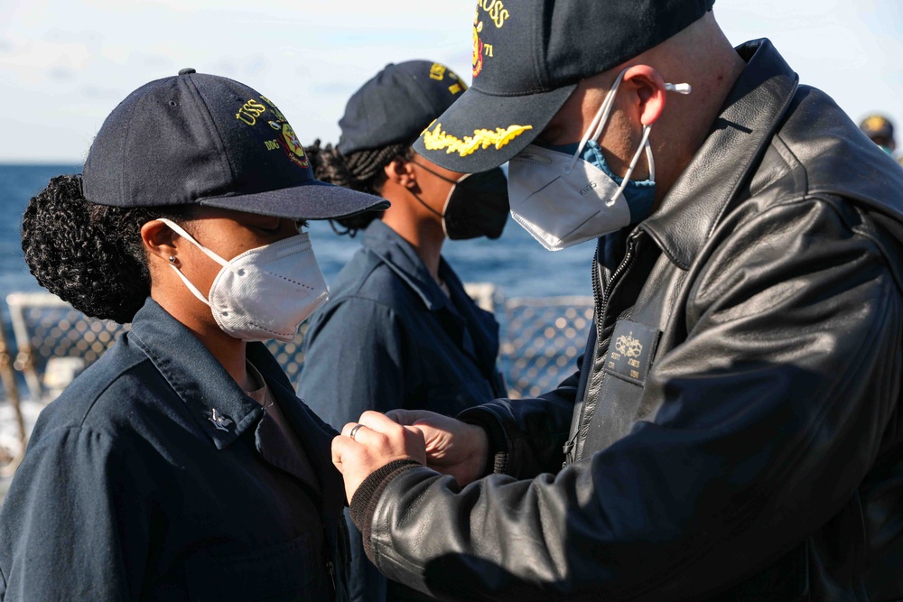 USS Ross Sailors receive awards