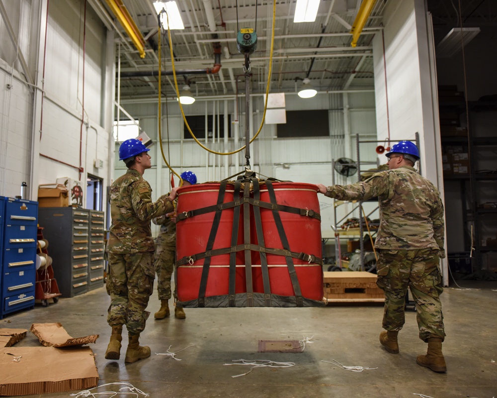 Securing the mission, Port Dogs build top-notch pallets for aircrew training