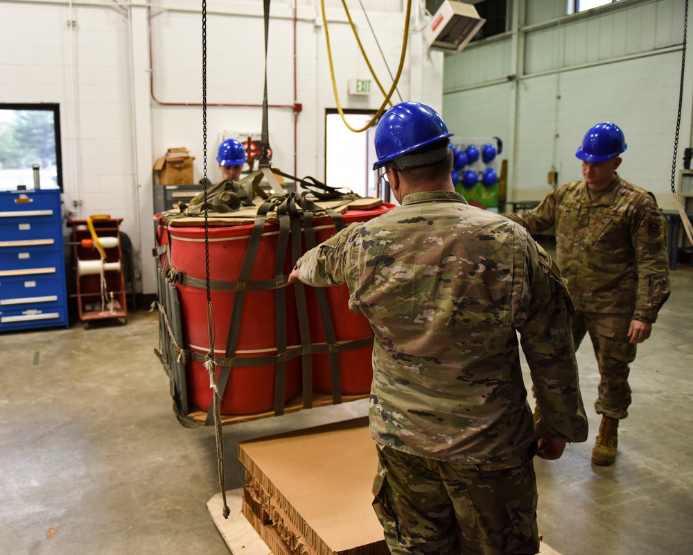 Securing the mission, Port Dogs build top-notch pallets for aircrew training