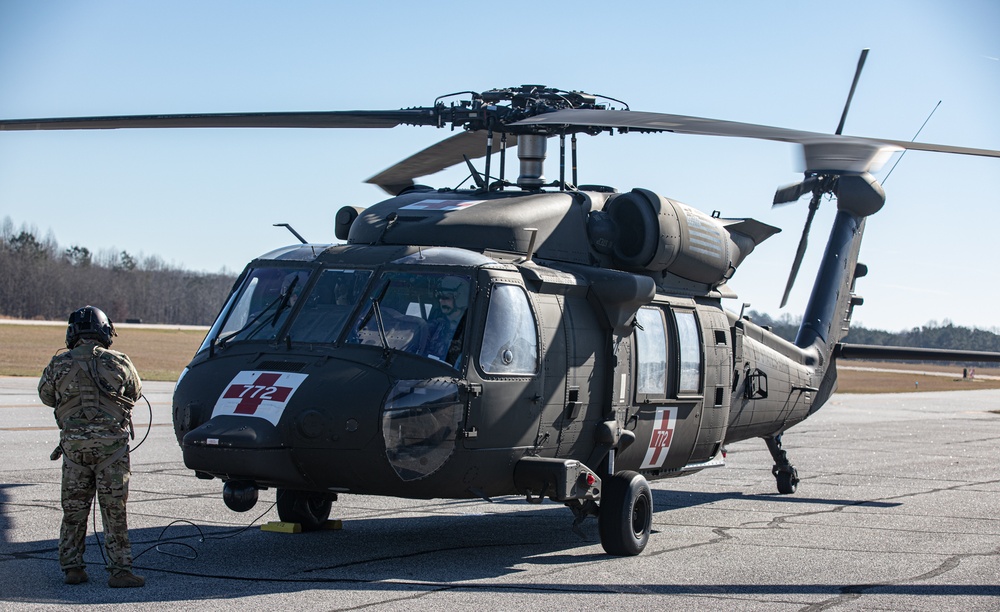 HH-60 BLACK HAWK HELICOPTER FLIGHT