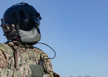 HH-60 BLACK HAWK HELICOPTER FLIGHT